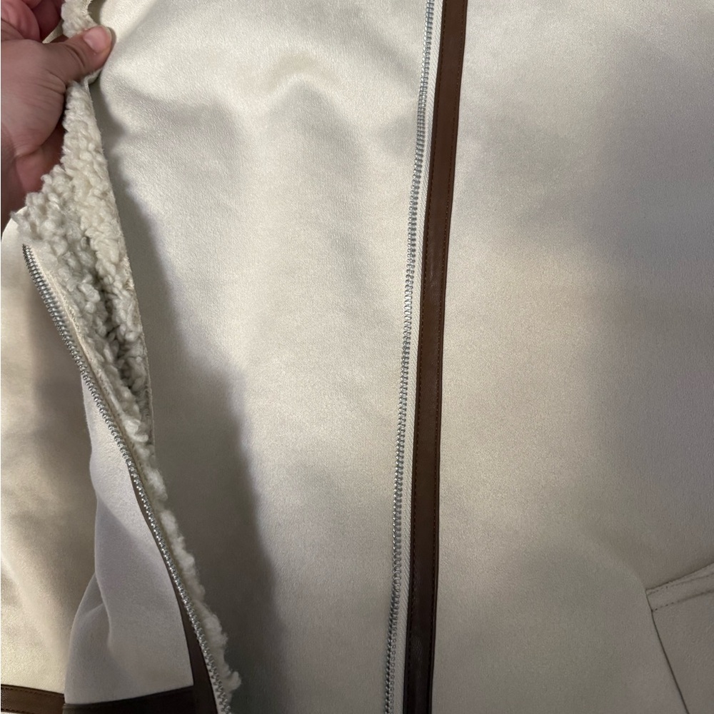 PrettyLittleThing Cream Shearling Jacket - Picture 5 of 14